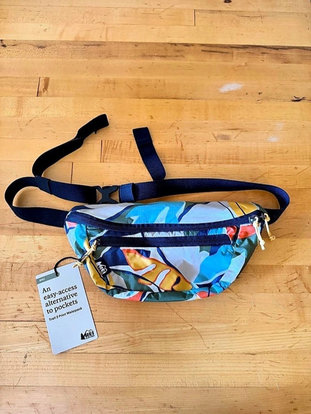REI Abstract Printed Crossbody Bag in Blue NWT